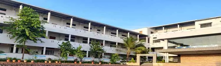 RKM Ayurvedic Medical College - Campus
