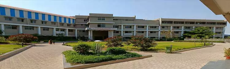 Shri Siddhivinayak Rural Ayurvedic Medical College - Campus